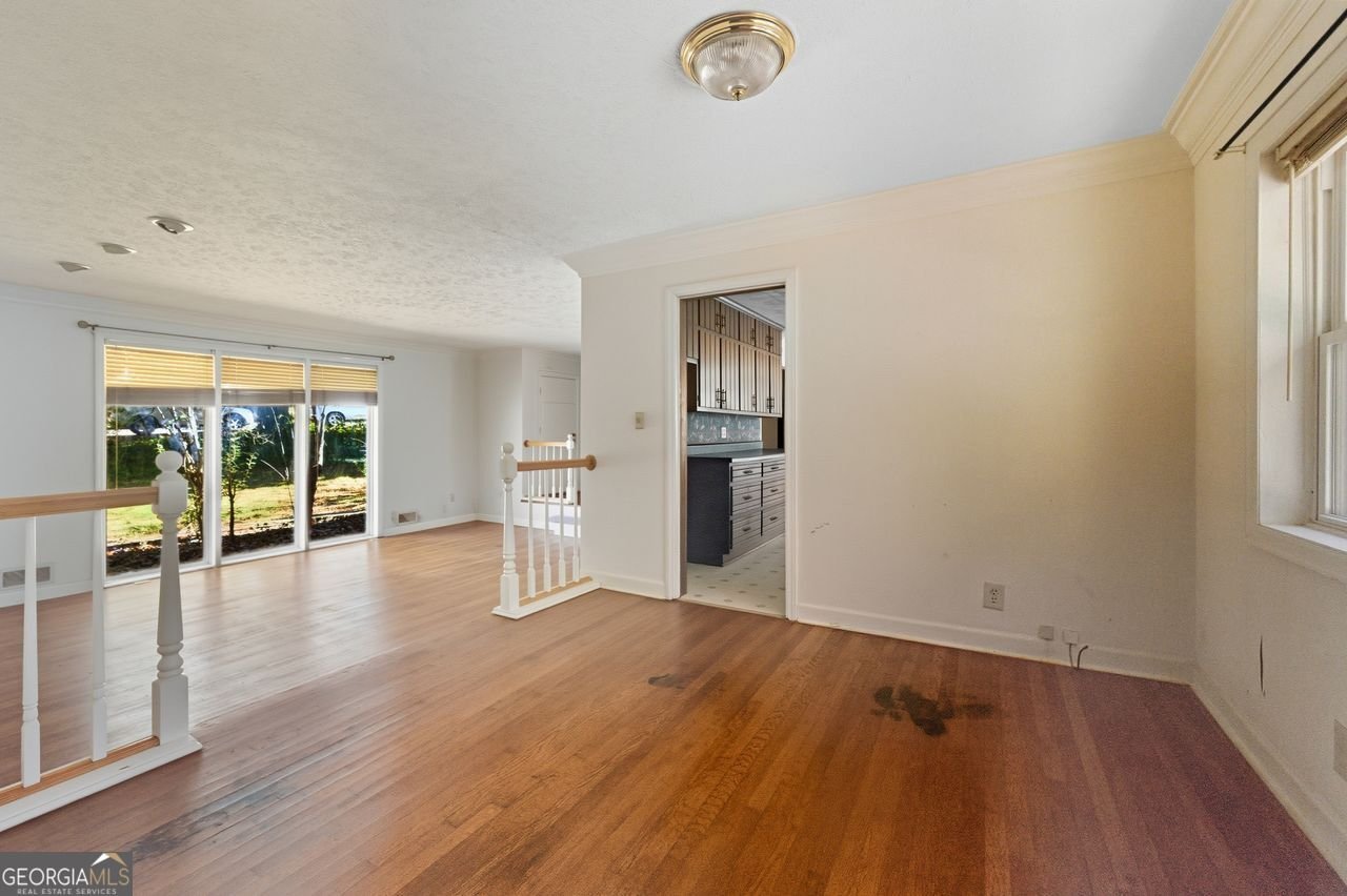 5839 Lakeshore Buford - 12