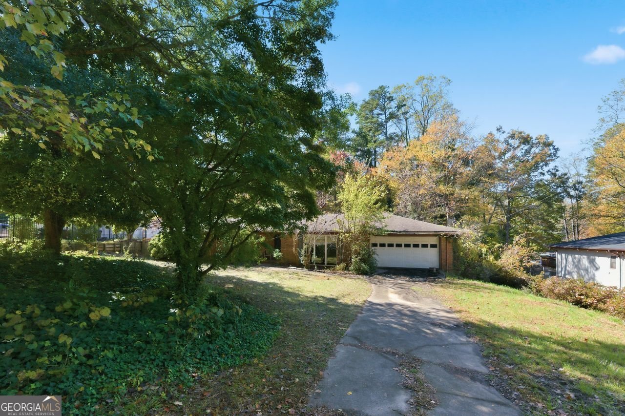5839 Lakeshore Buford - 2