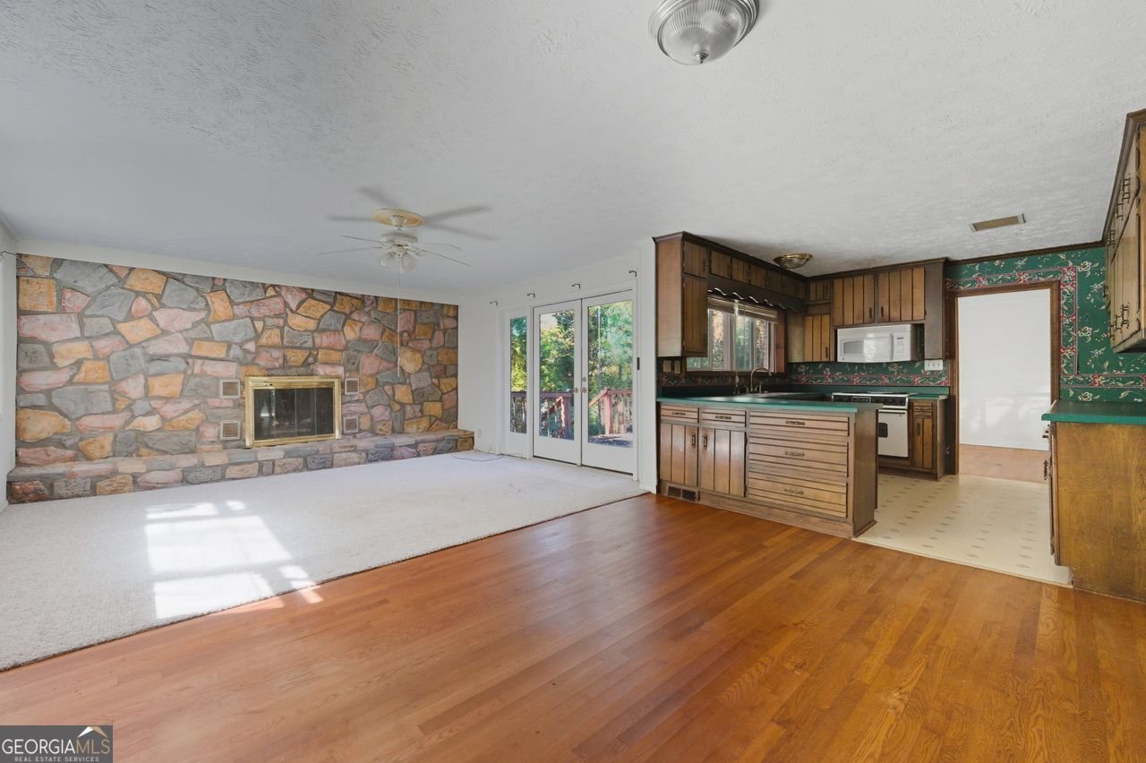 5839 Lakeshore Buford - 3