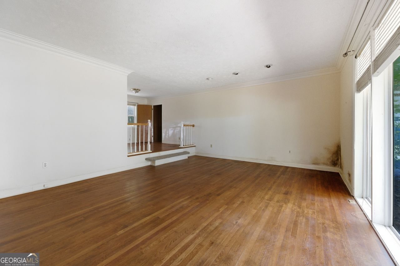 5839 Lakeshore Buford - 8