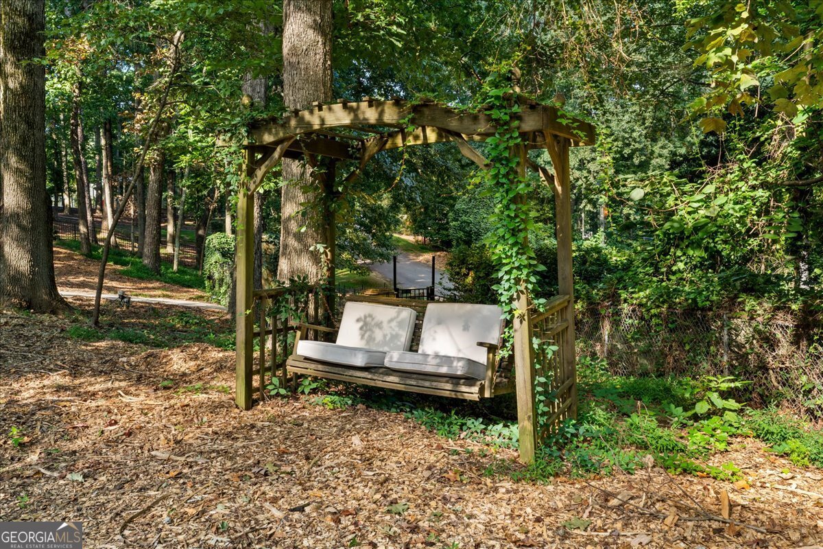 6680 Woodlake Drive Flowery Branch - 16