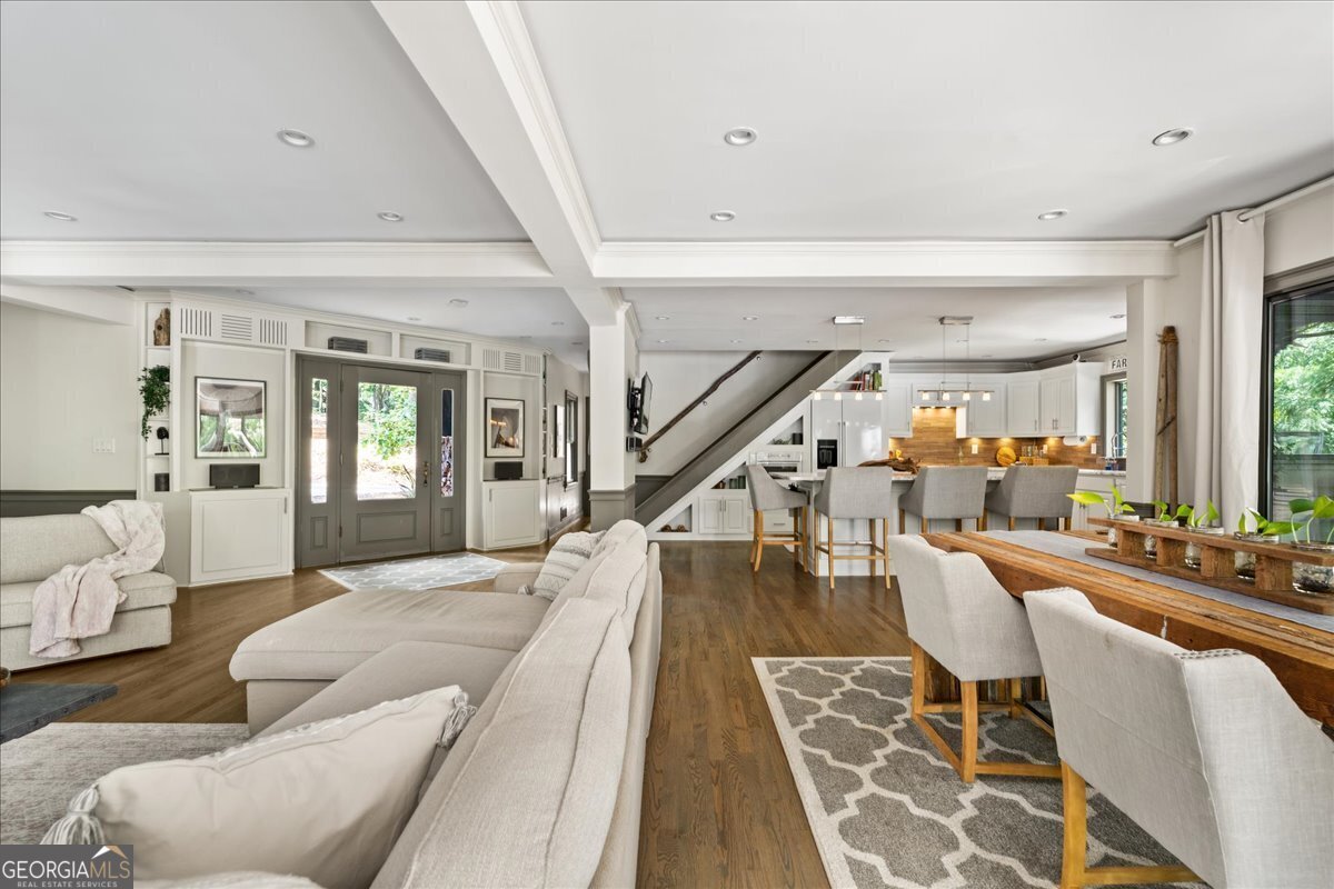 6680 Woodlake Drive Flowery Branch - 30