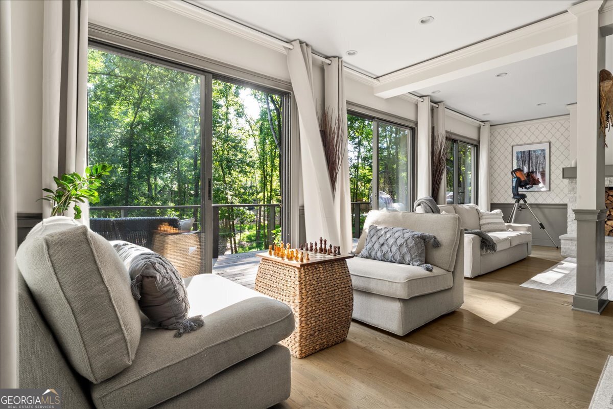 6680 Woodlake Drive Flowery Branch - 45