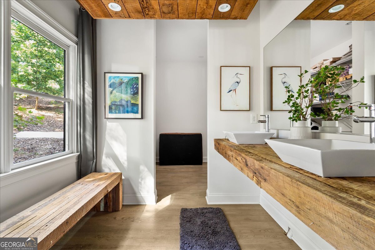 6680 Woodlake Drive Flowery Branch - 56