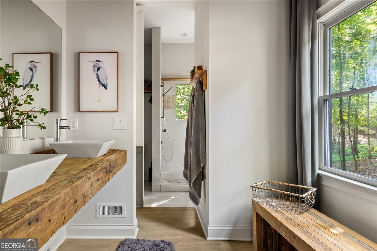 6680 Woodlake Drive Flowery Branch - 57