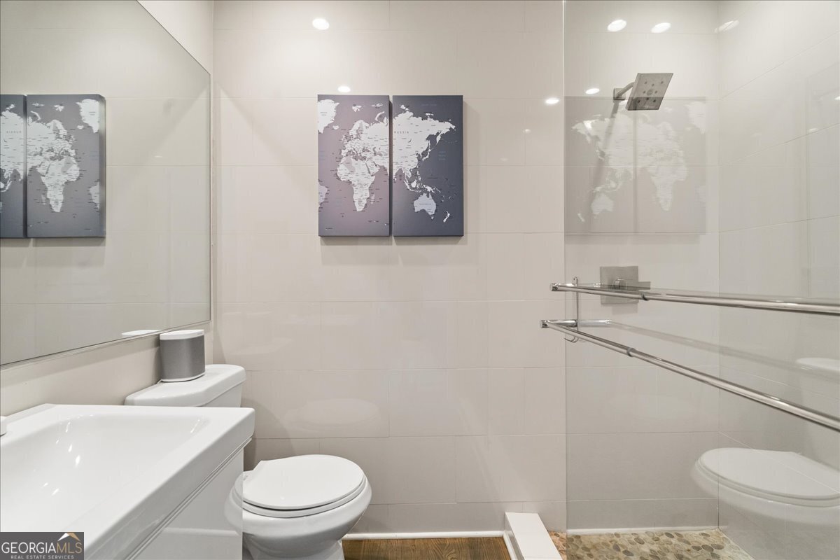 6680 Woodlake Drive Flowery Branch - 59