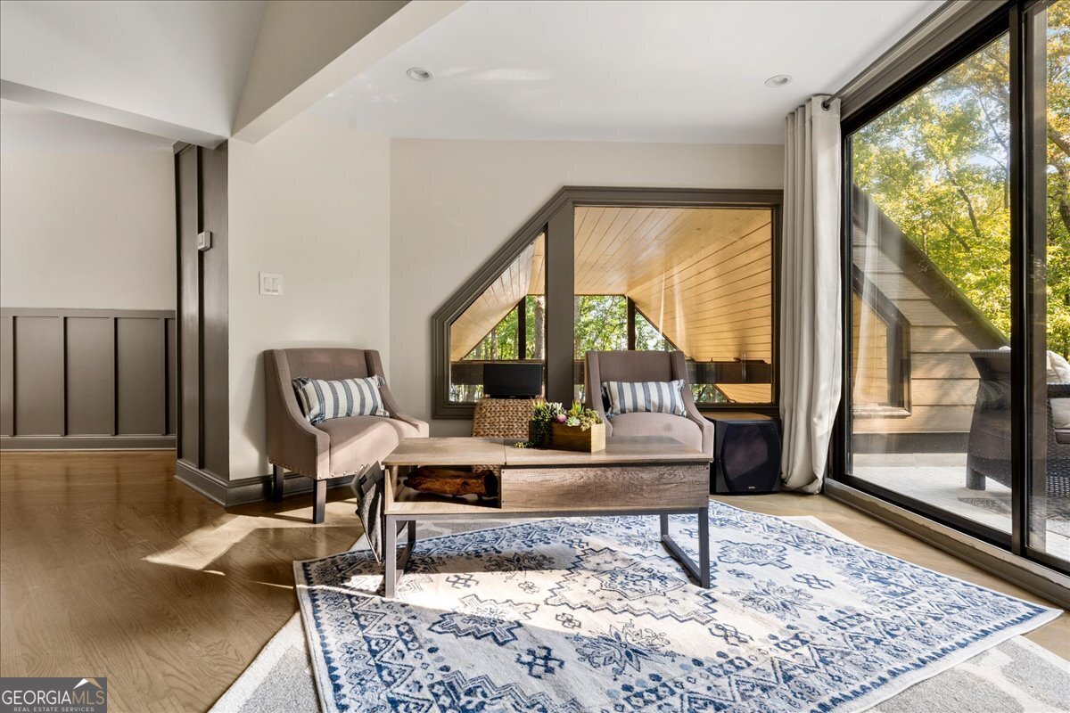 6680 Woodlake Drive Flowery Branch - 64