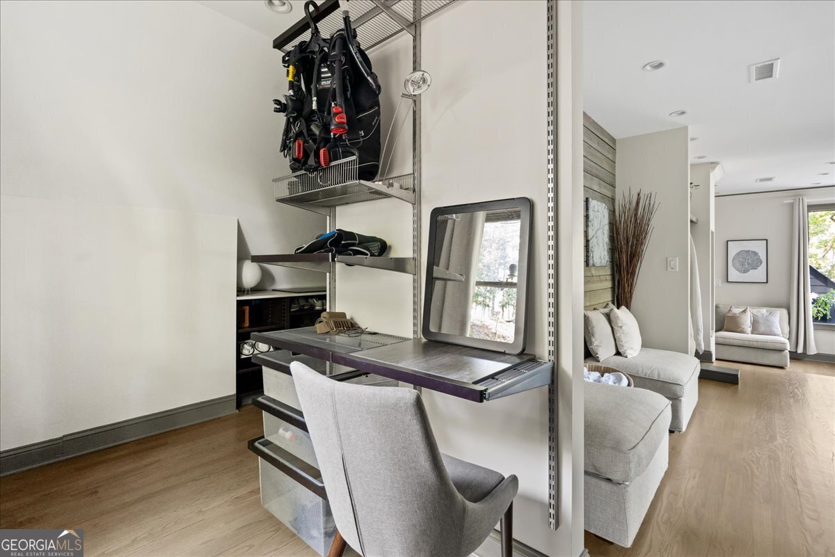 6680 Woodlake Drive Flowery Branch - 71