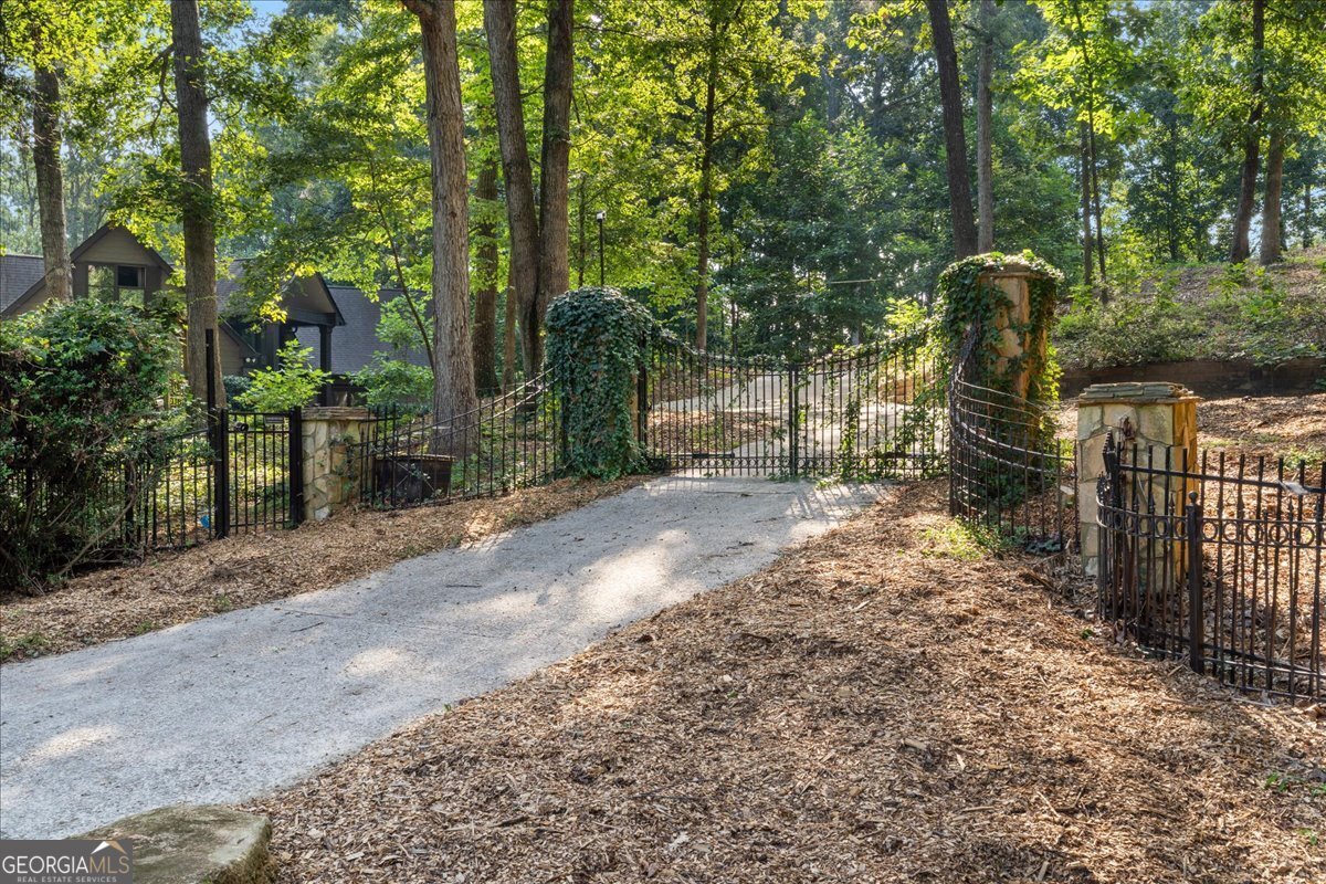 6680 Woodlake Drive Flowery Branch - 9