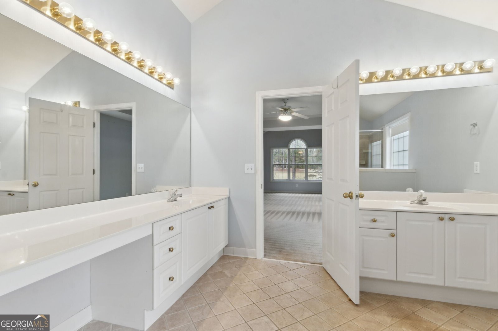 2422 Oak Bluff Drive Dacula - 31