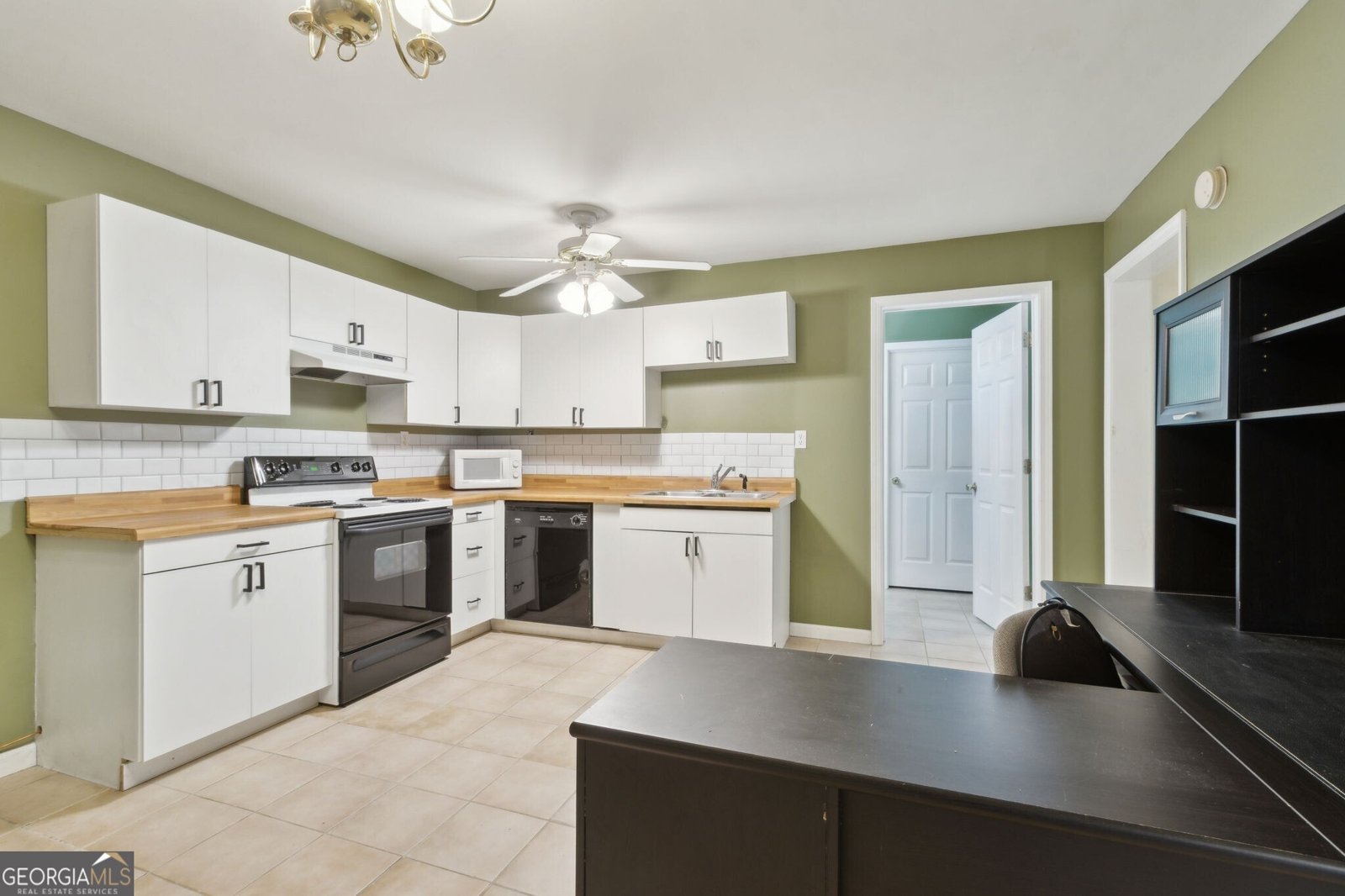 2422 Oak Bluff Drive Dacula - 48