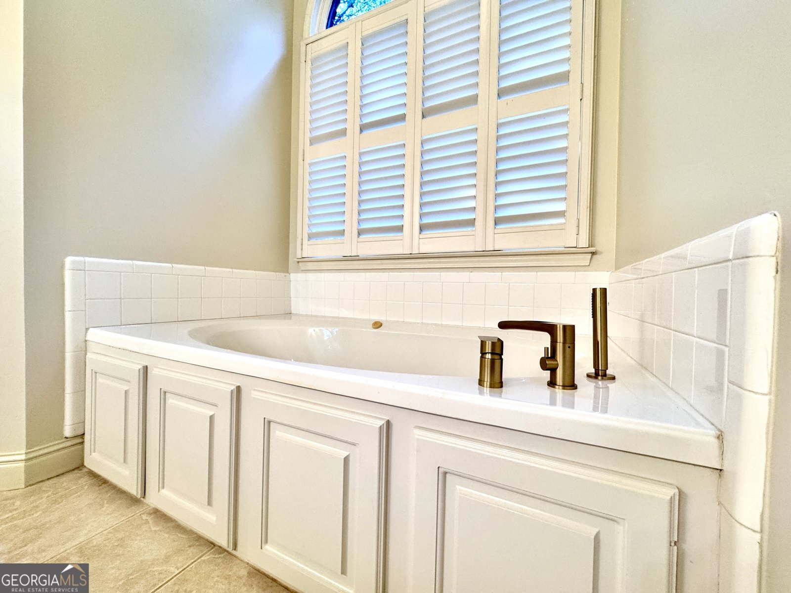 1210 Lancelot Court Loganville - 29