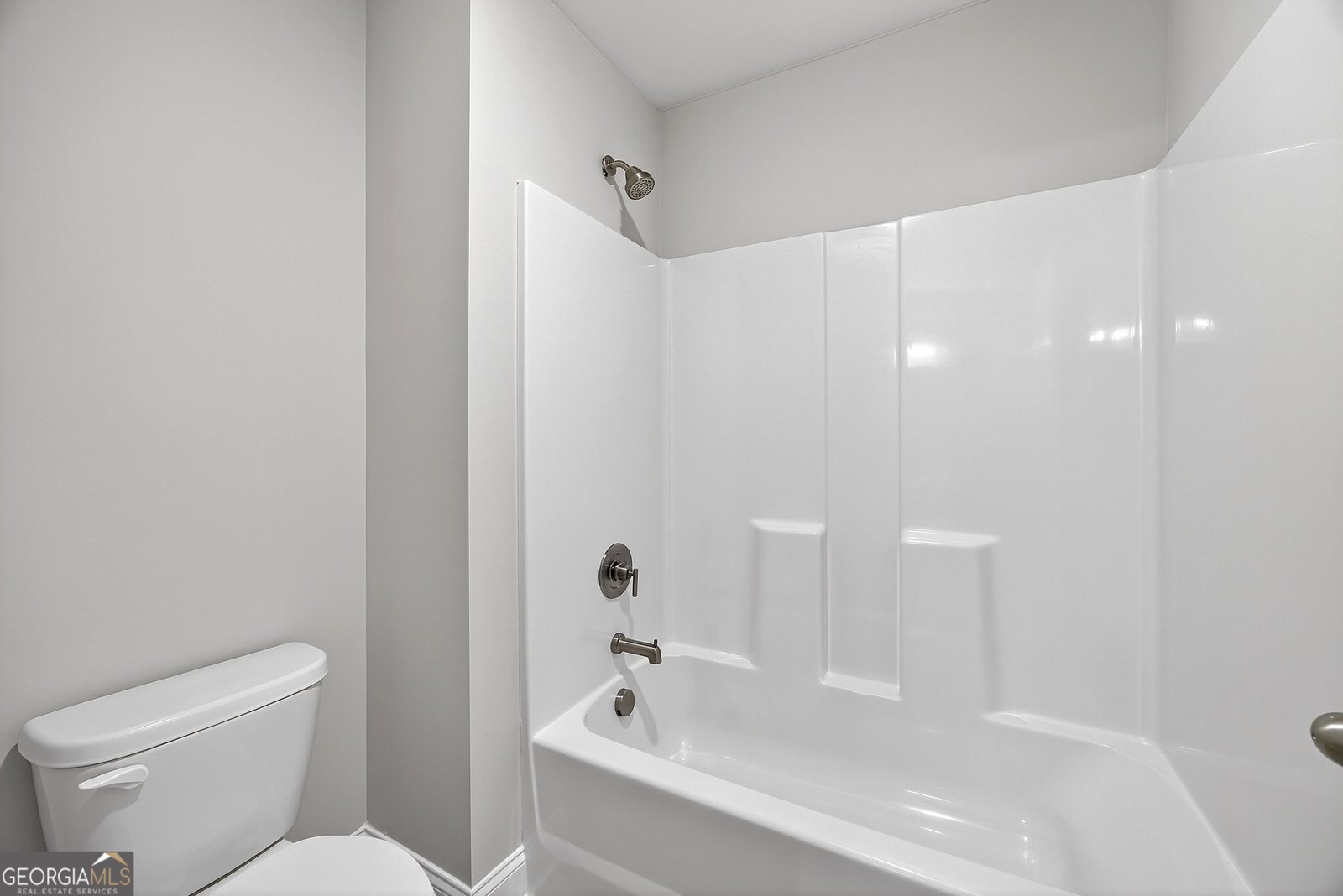 220 Calebee Avenue Senoia - 28