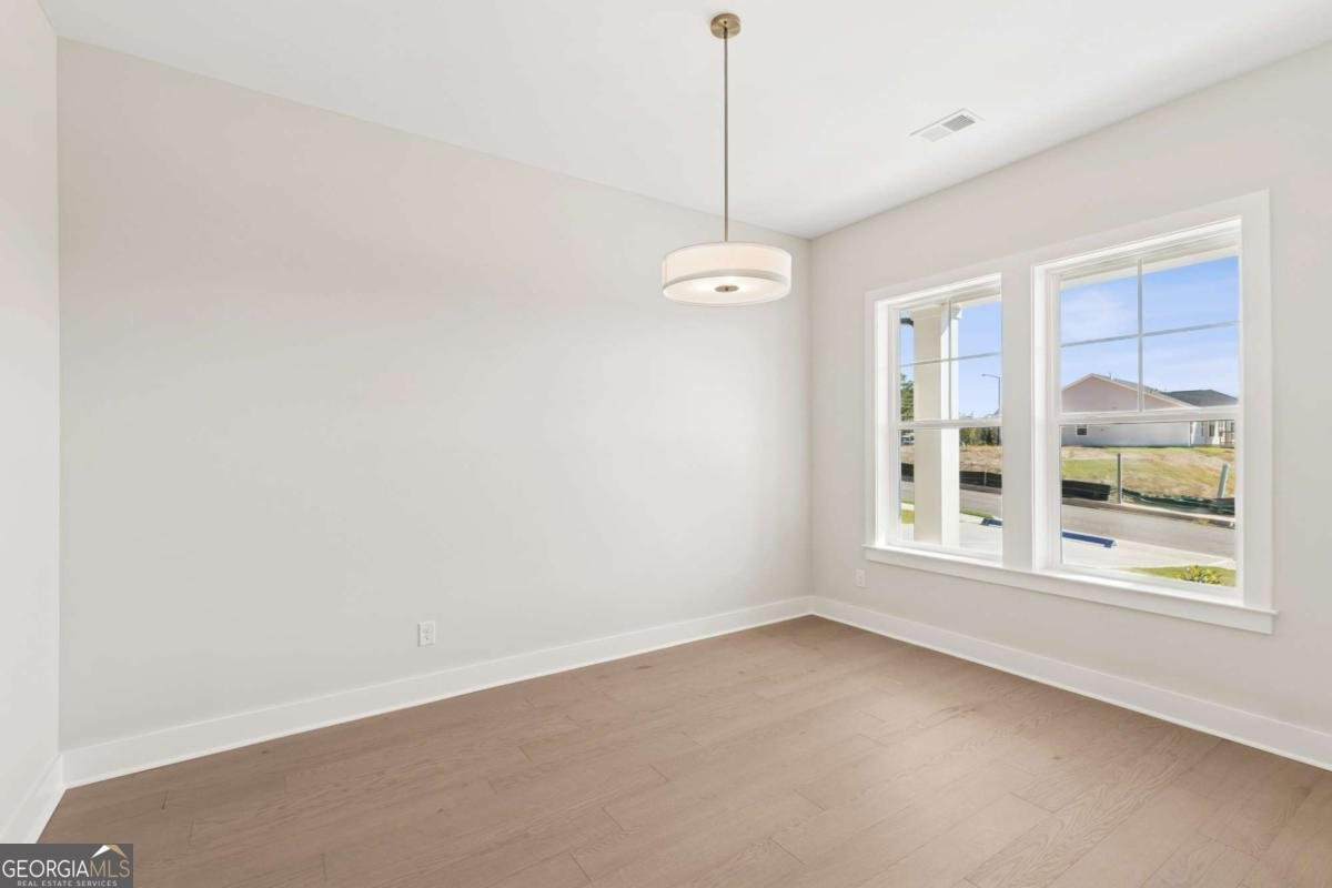 568 Barnfield Way Dallas - 7