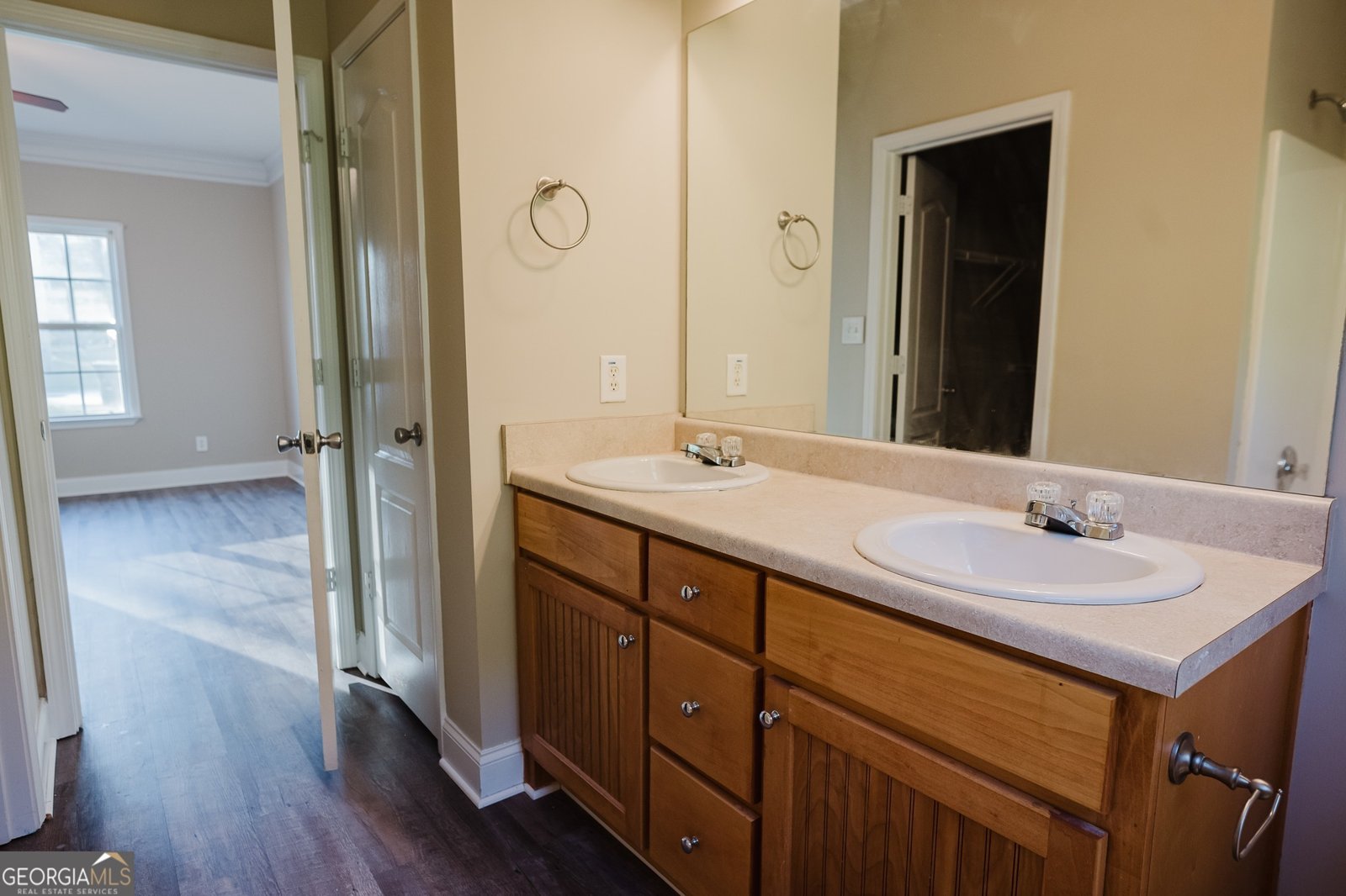 108 Bradley Circle Barnesville - 1