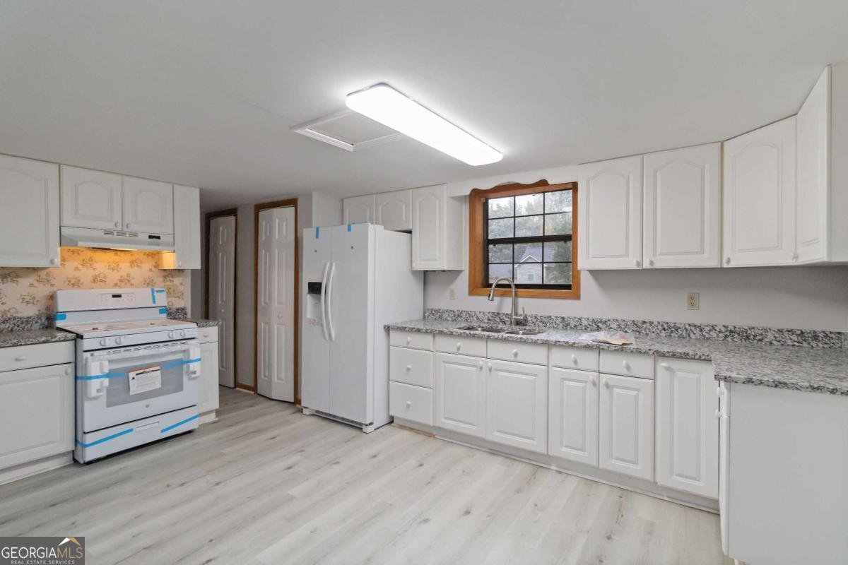 166 Pebble Path Douglasville - 14