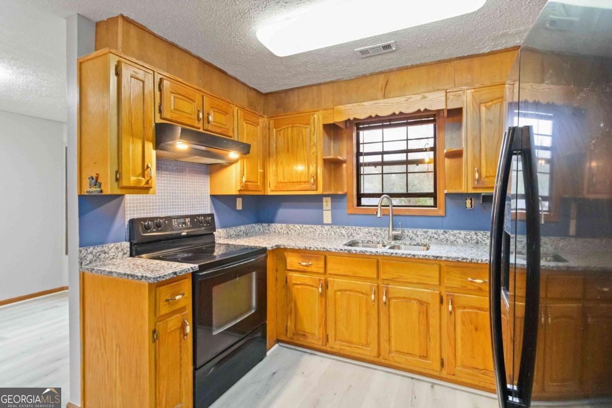 166 Pebble Path Douglasville - 17