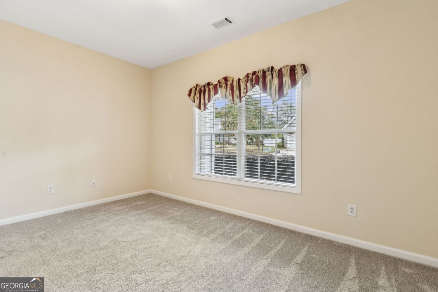 816 Ideal Place Winder - 1