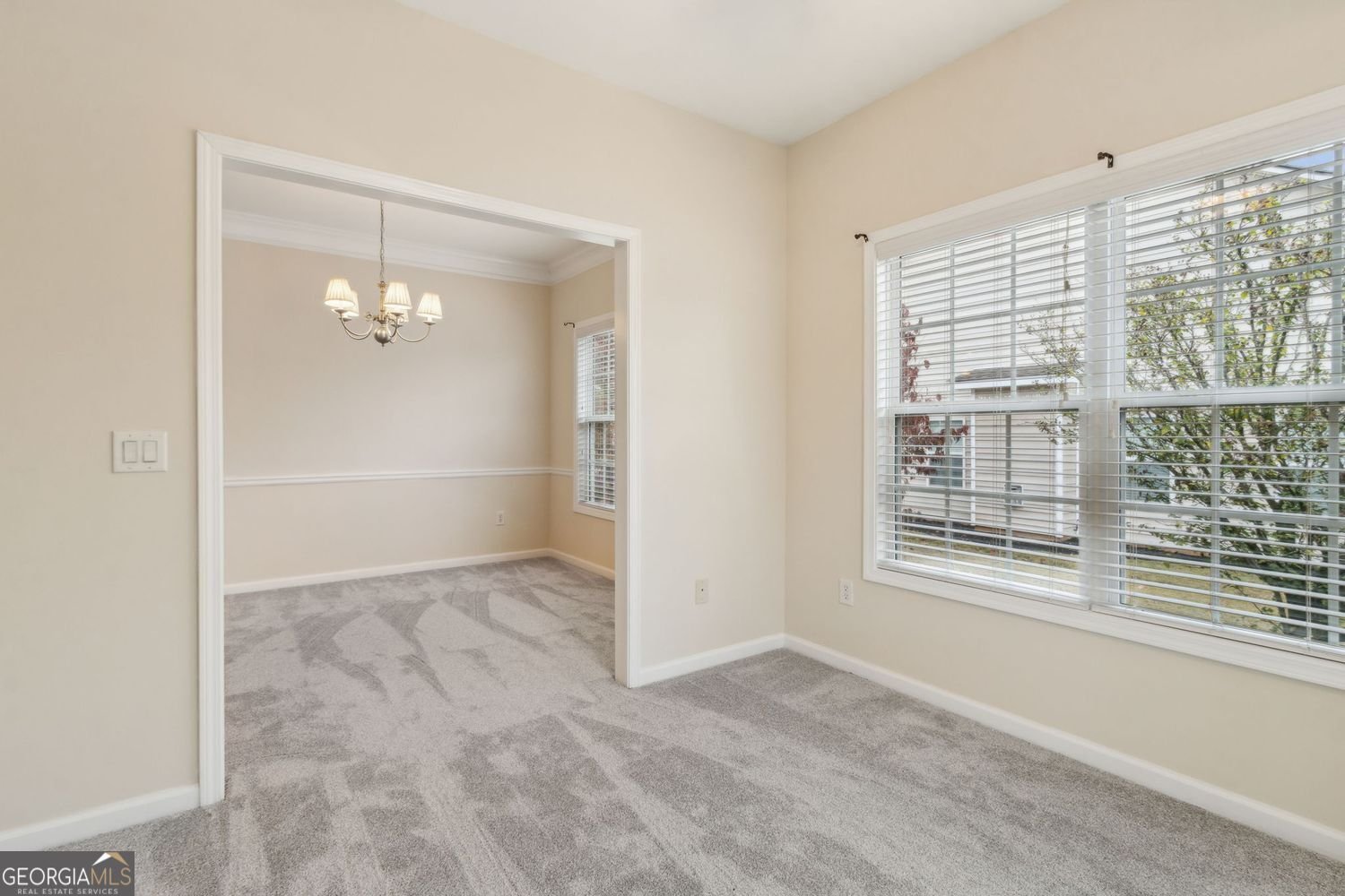 816 Ideal Place Winder - 23