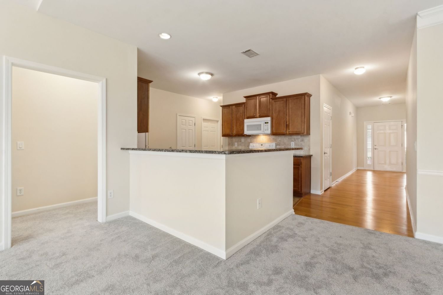 816 Ideal Place Winder - 24