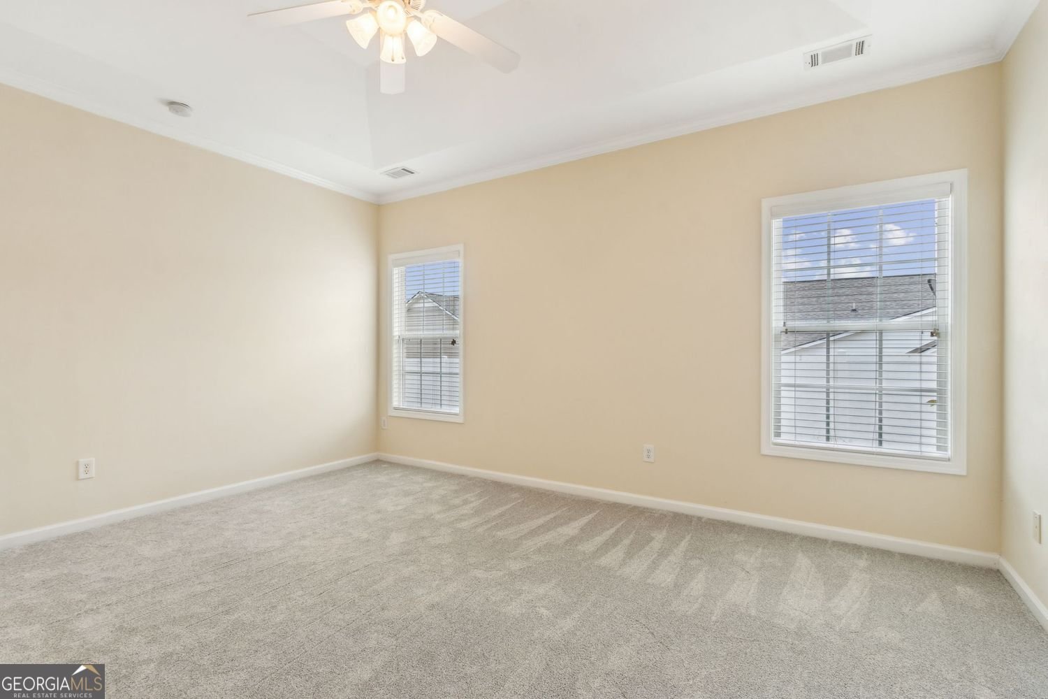 816 Ideal Place Winder - 32