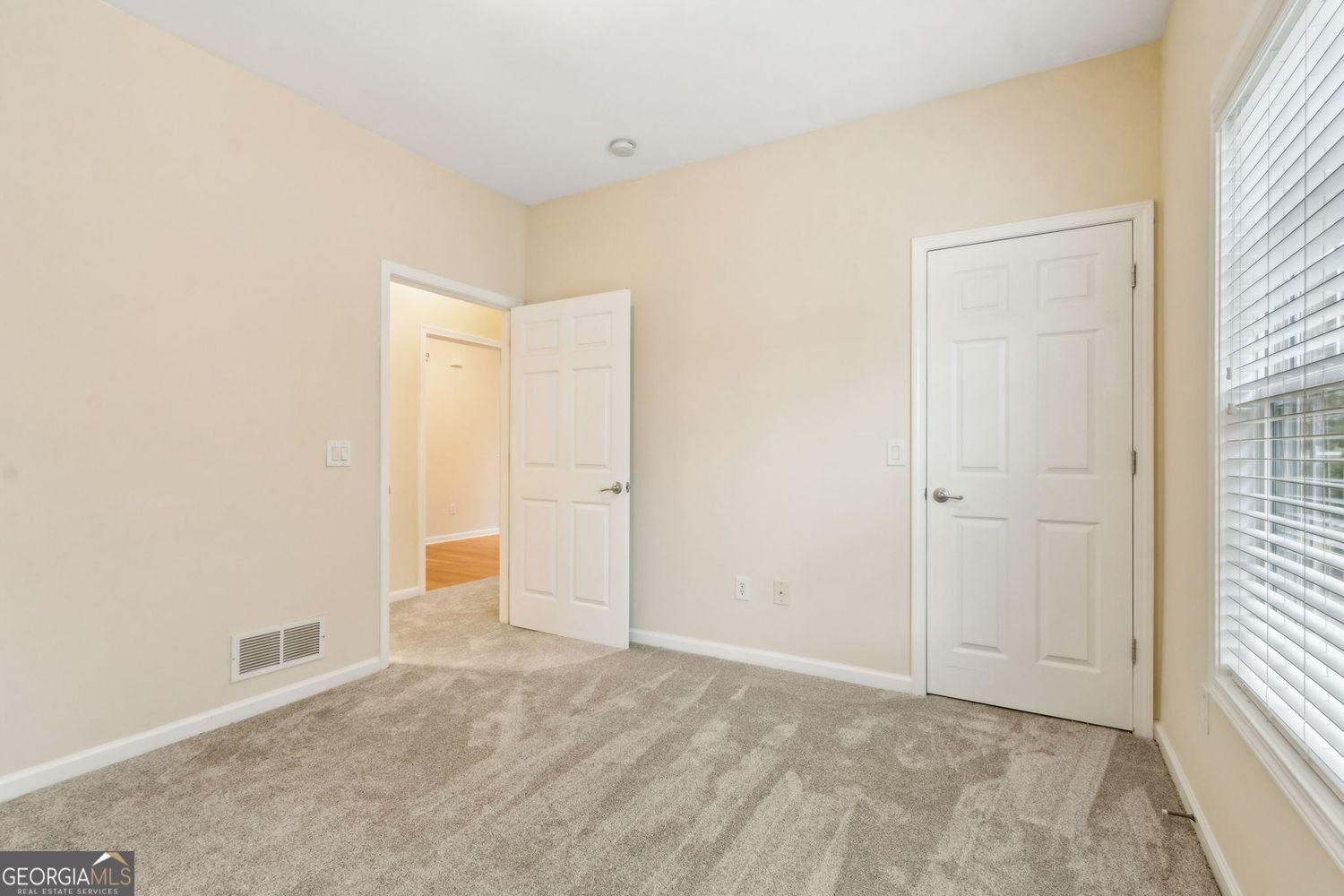 816 Ideal Place Winder - 6