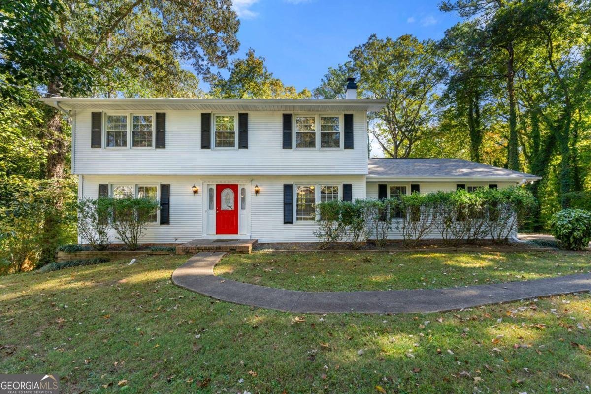 4574 Woodland Circle Roswell - 1