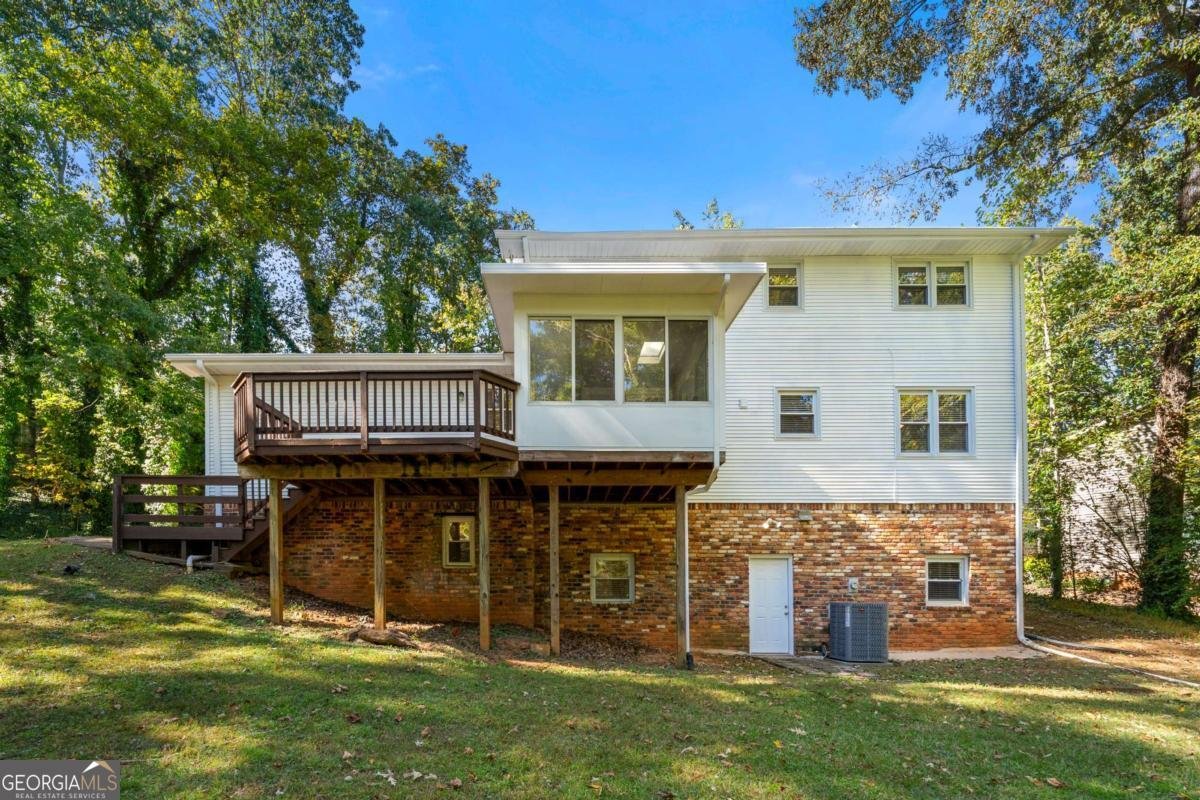 4574 Woodland Circle Roswell - 12