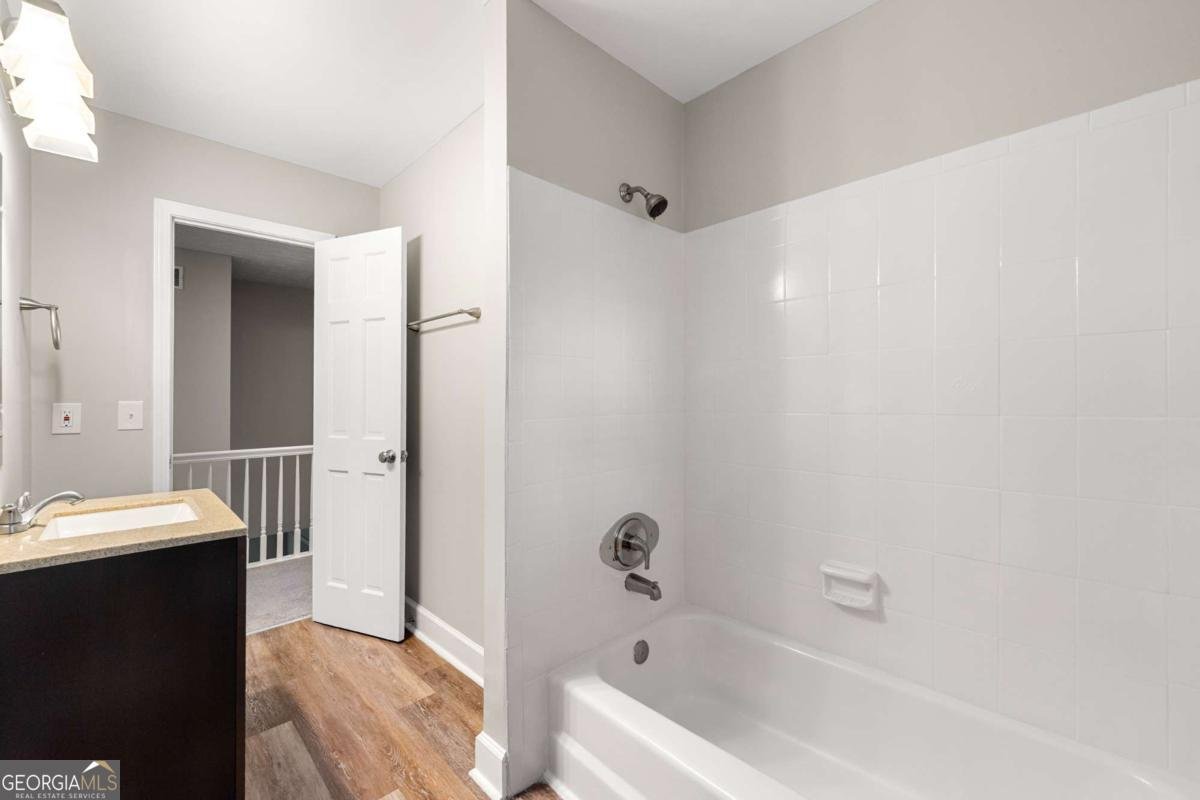 4574 Woodland Circle Roswell - 9