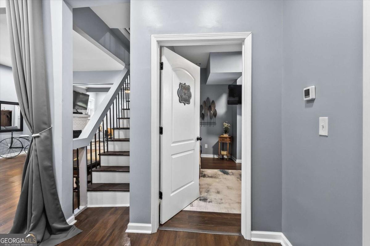 3216 Dogwood Drive Atlanta - 24