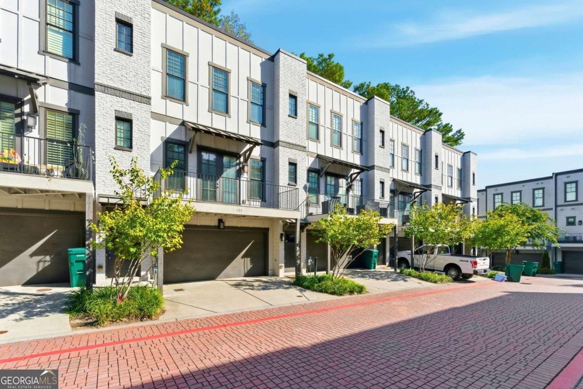 721 Taylor Court Atlanta - 2