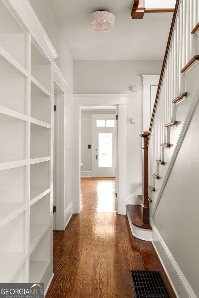 314 Elmira Place Atlanta - 23