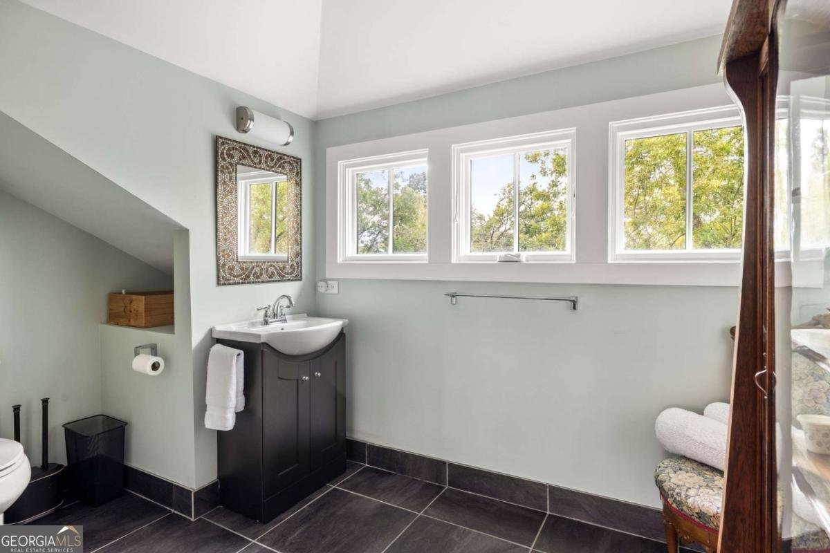 314 Elmira Place Atlanta - 48