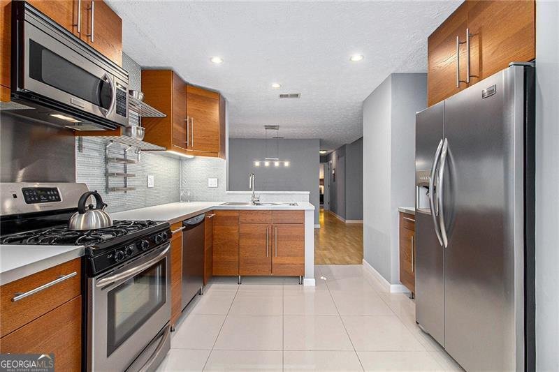 2141 Forest Trail Atlanta - 12