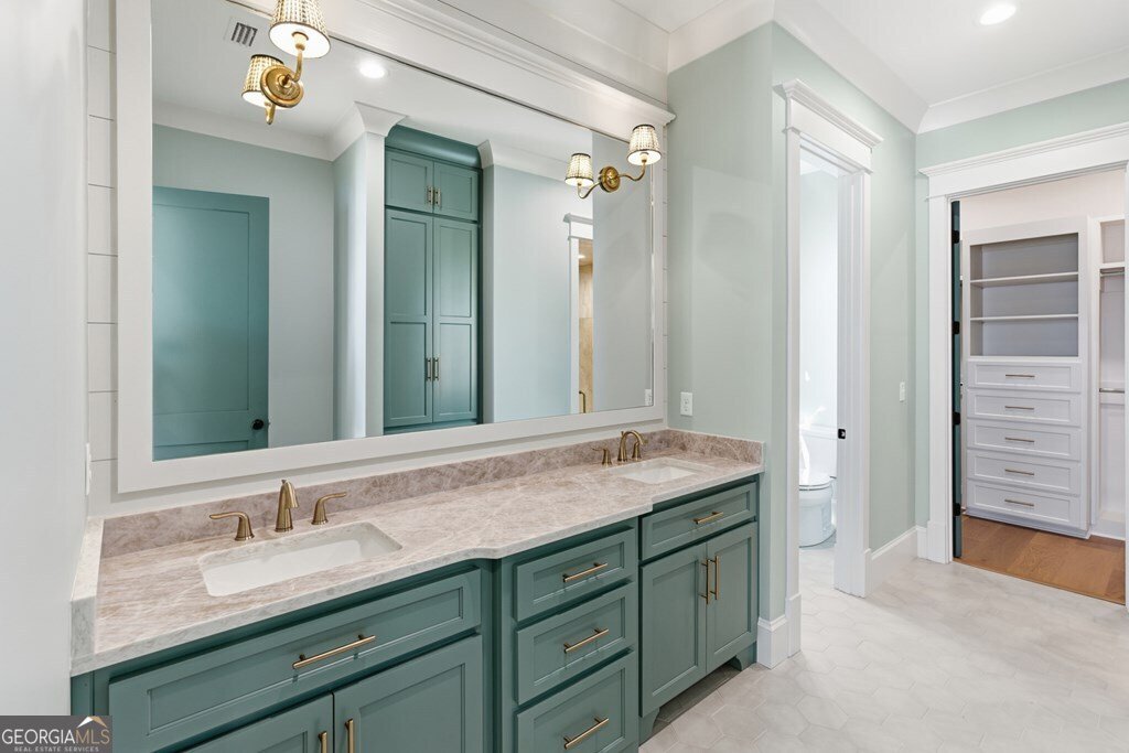 5909 Travis Trail Lake Park - 2