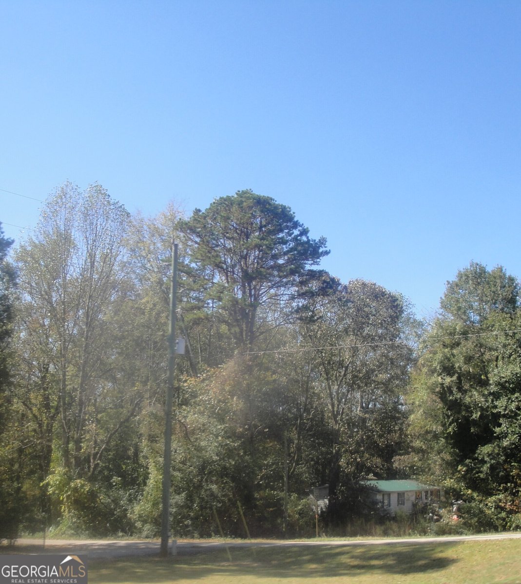 3565 Plainview Road Maysville - 2