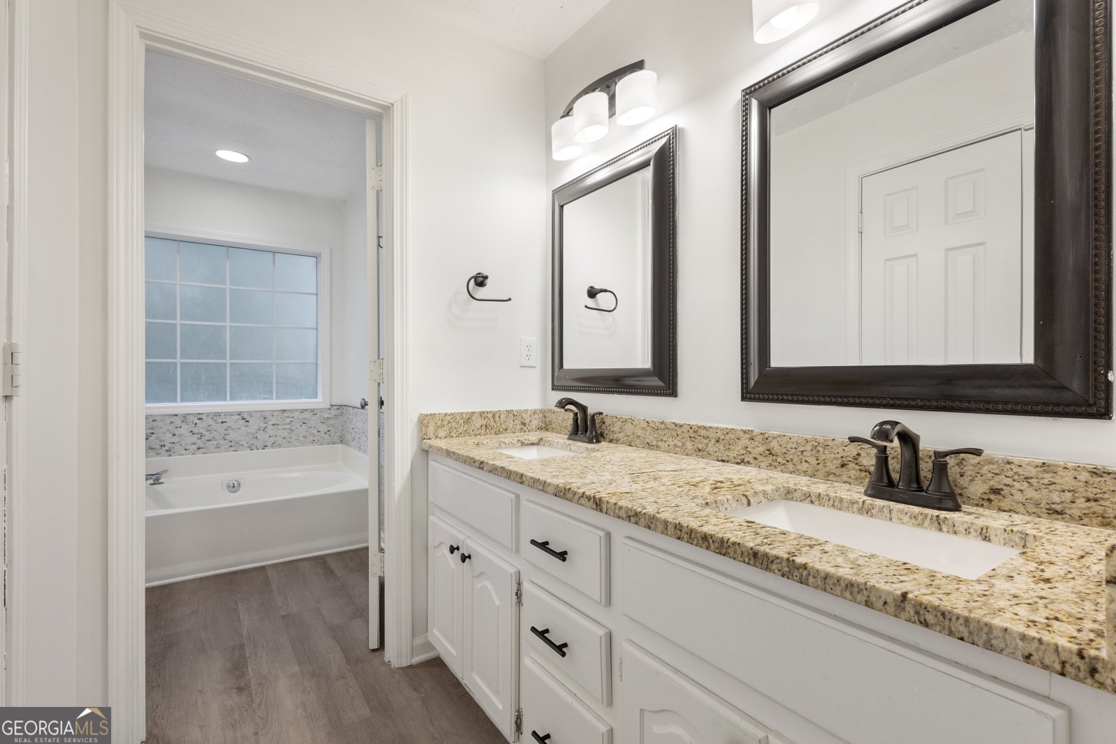 515 Candlewick Court Macon - 25