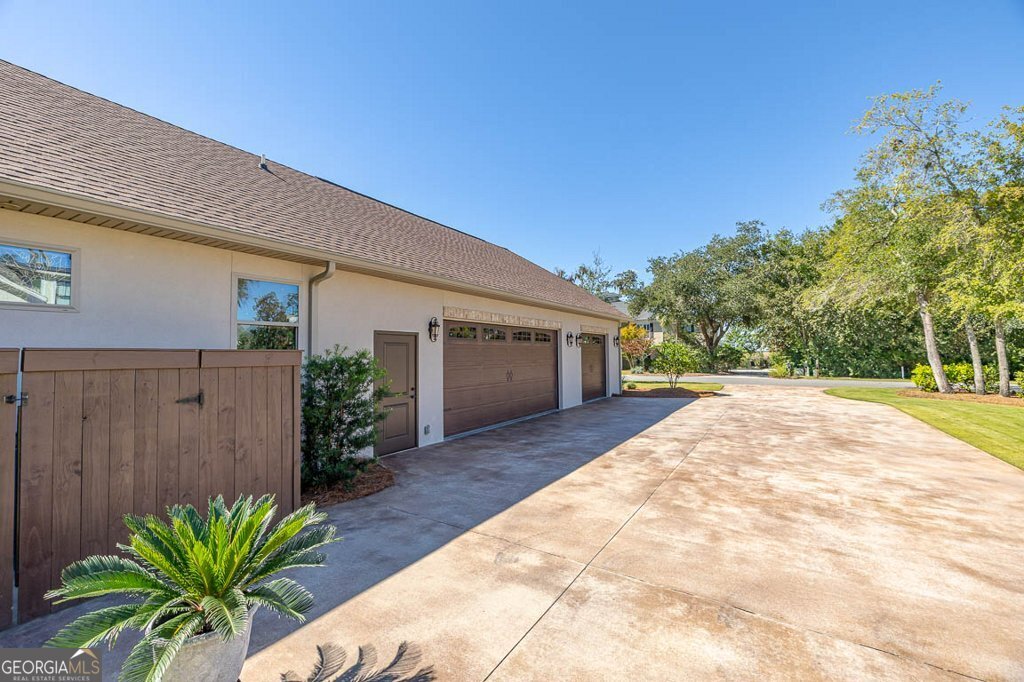 930 Champney St. Simons - 10