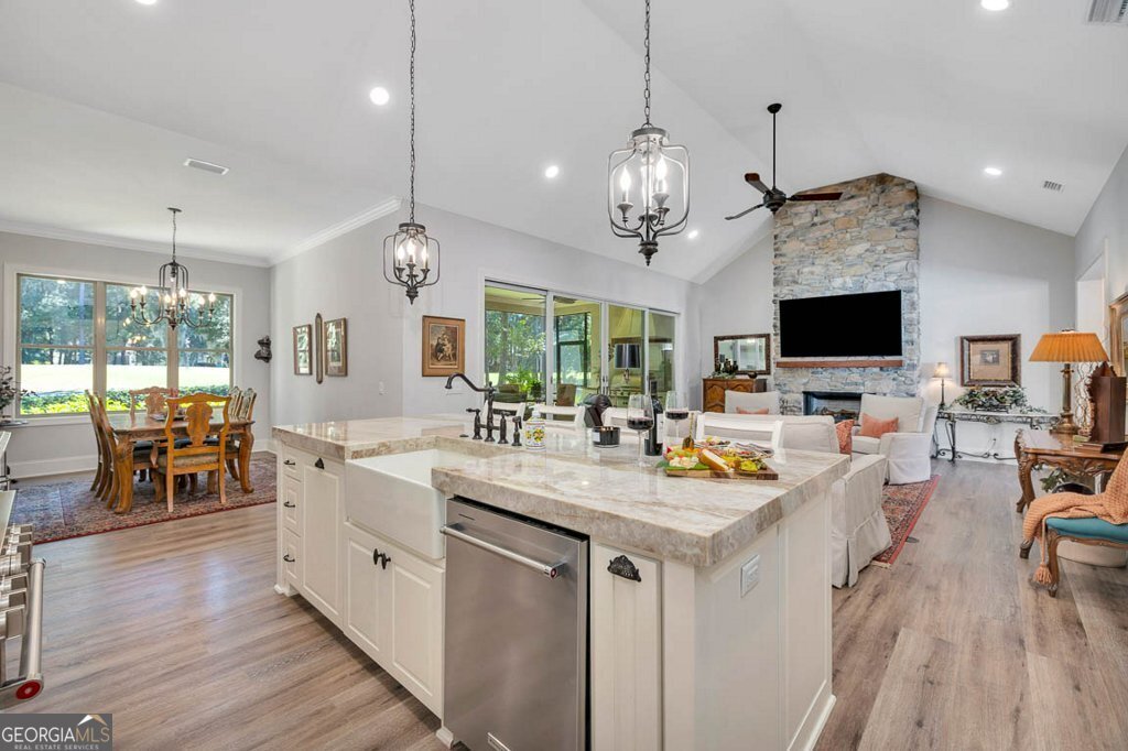 930 Champney St. Simons - 18