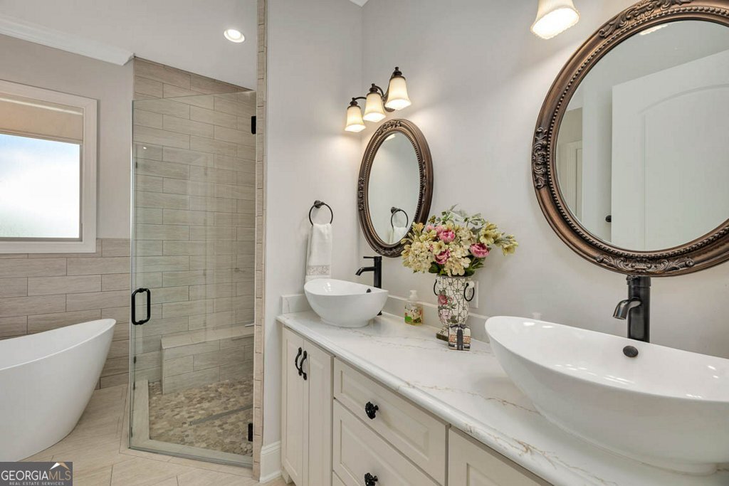 930 Champney St. Simons - 2