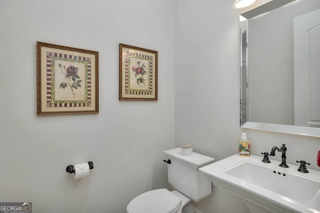 930 Champney St. Simons - 32