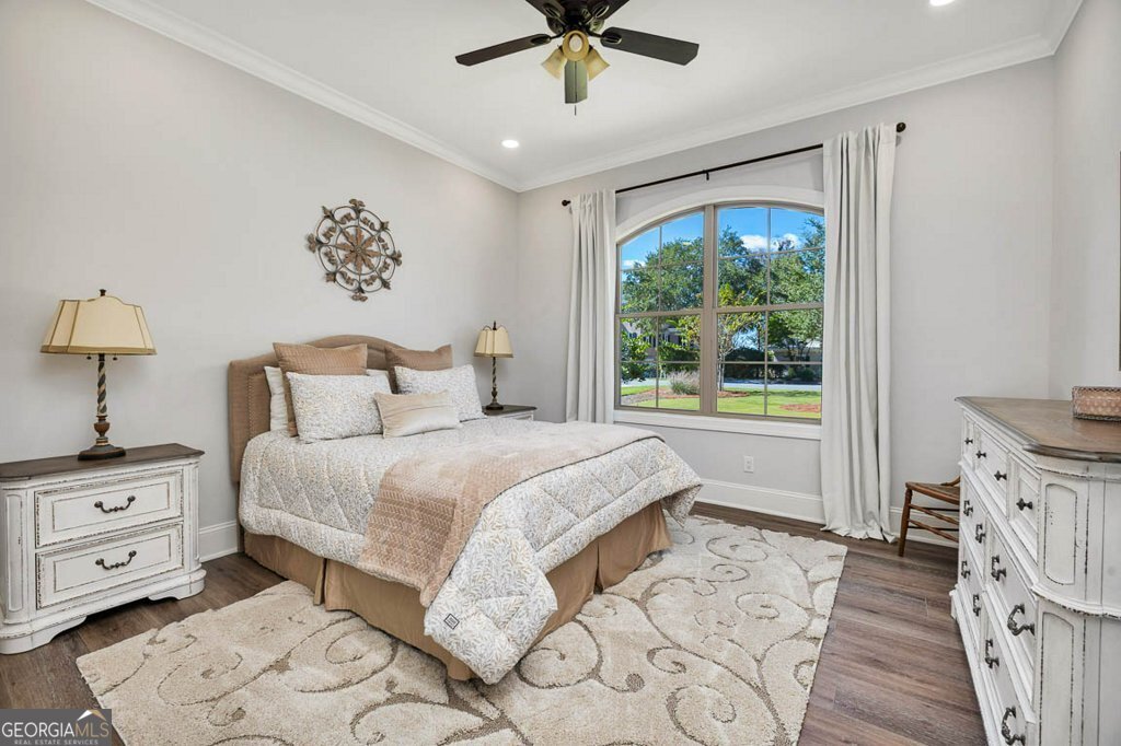 930 Champney St. Simons - 4