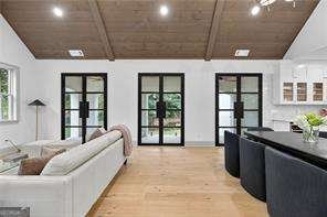 111 Lakeview Drive Carrollton - 6