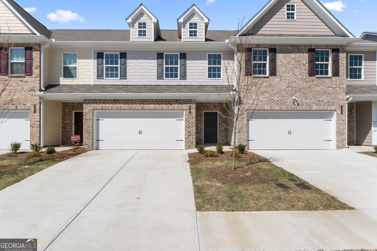 2841 FAREED Street Douglasville - 1