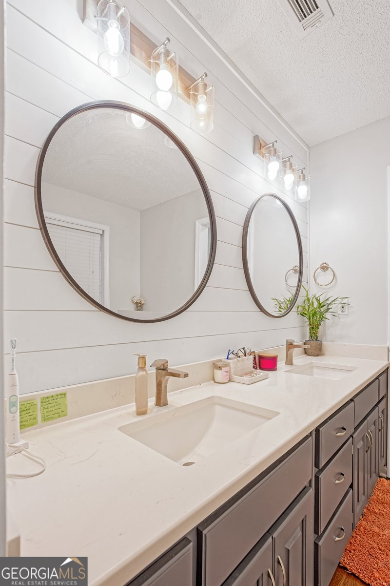 300 Leguin Mill Road Locust Grove - 22