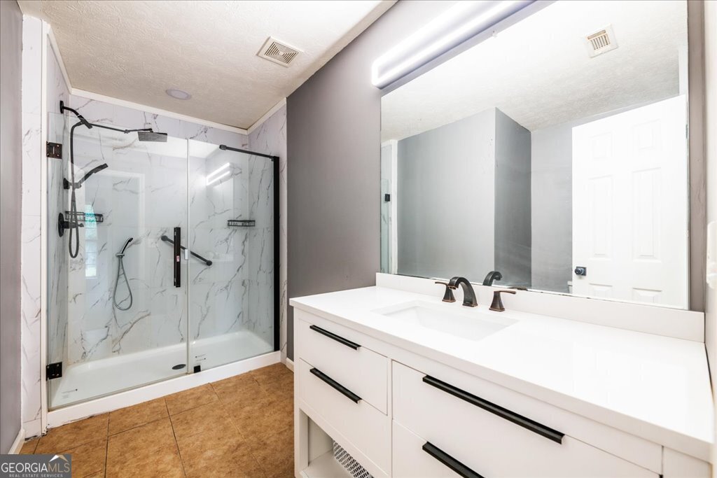 61 Freeman Road LaGrange - 44