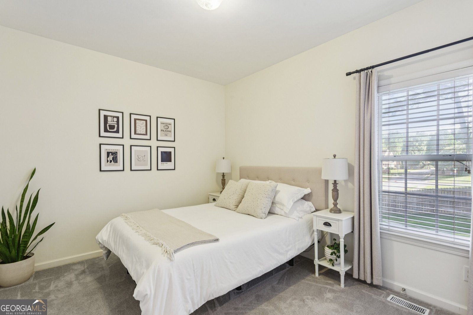 2792 Achillea Marietta - 21