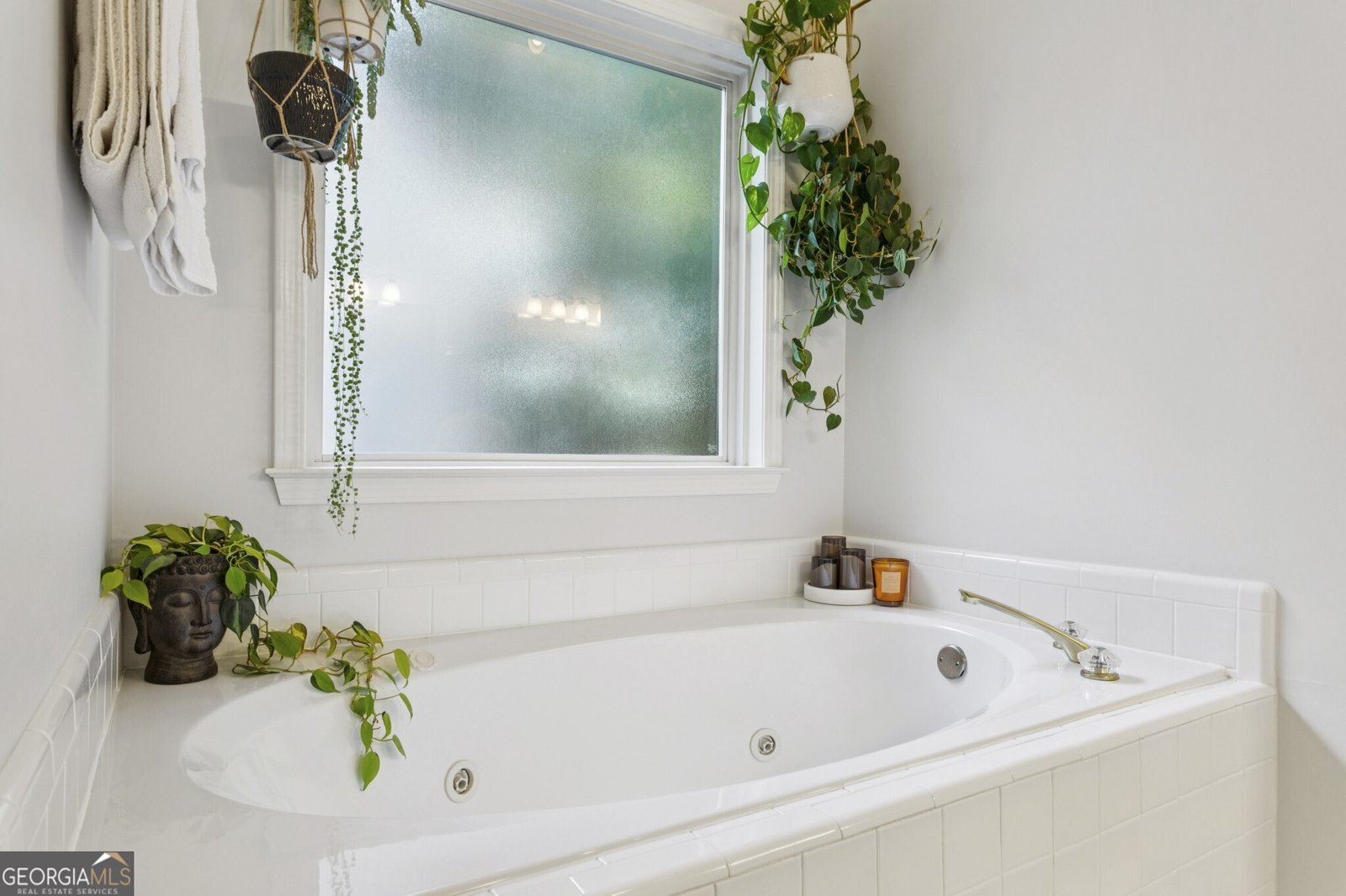 2792 Achillea Marietta - 26