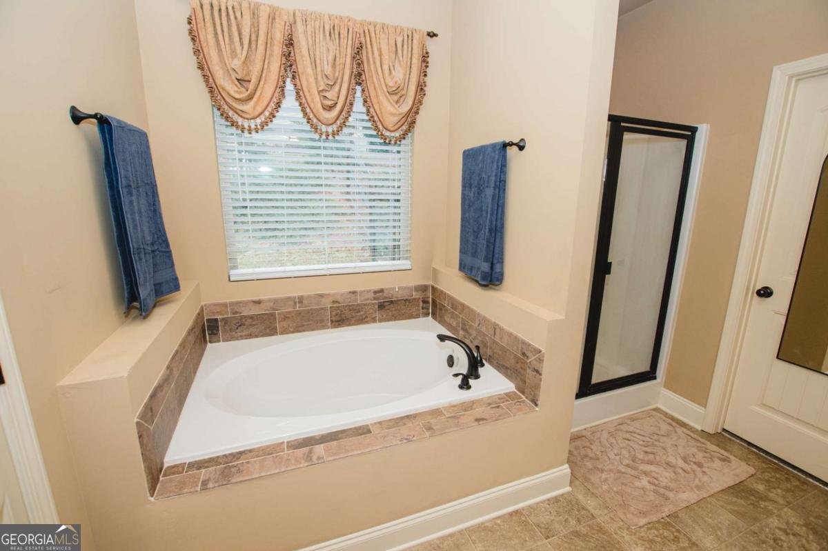 1686 Shadowstone Court Winder - 15