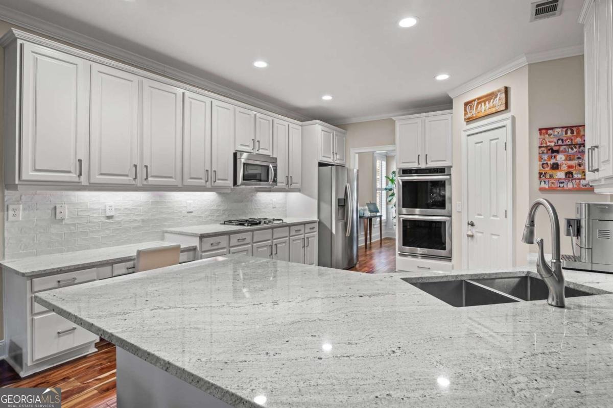 3200 Windsor Lake Drive Atlanta - 14